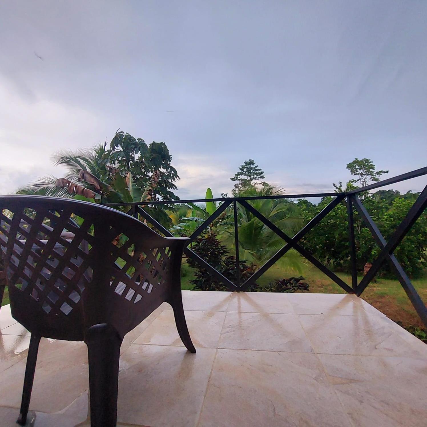 Bewak Cr Hotel Tortuguero Buitenkant foto